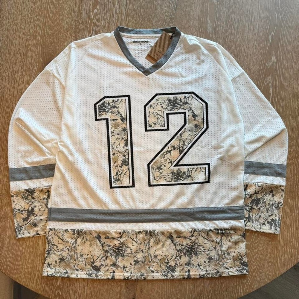 Broken Threads Jersey XL White And Camo #Y2K #streetwear #12 Football Jersey